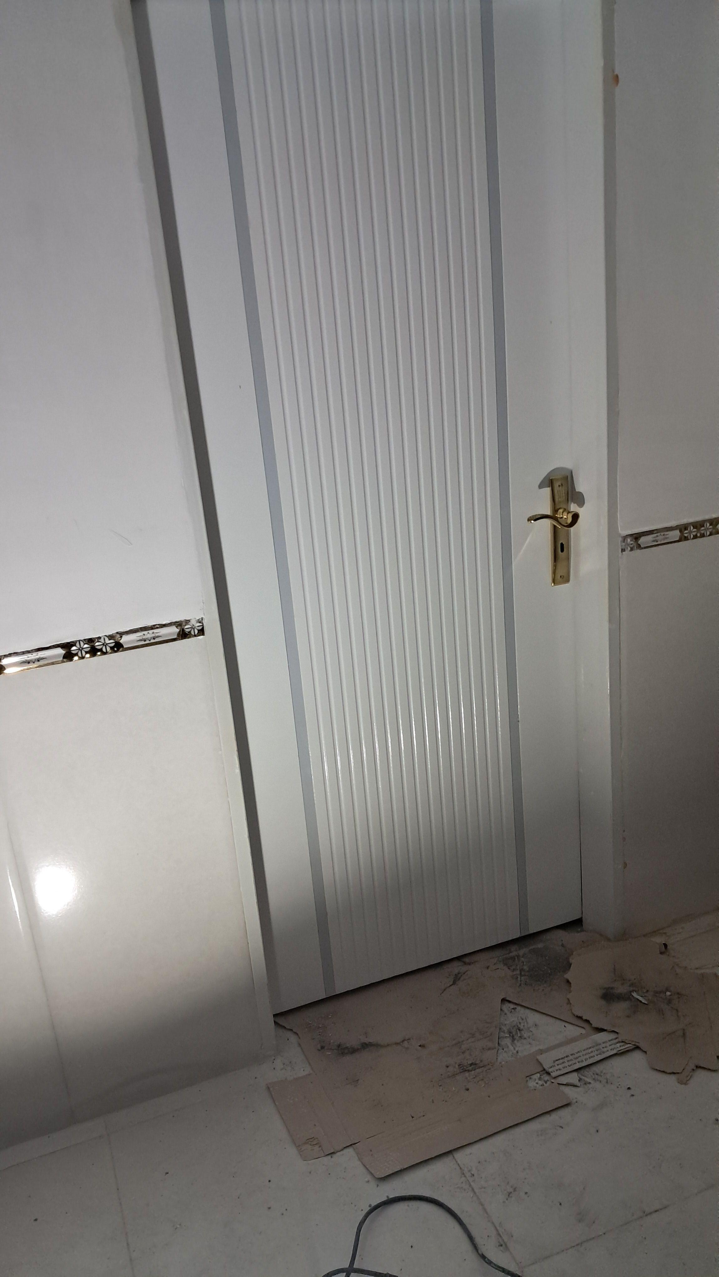 نصب درب ساختمان - شهاب مظفری  نصبینو